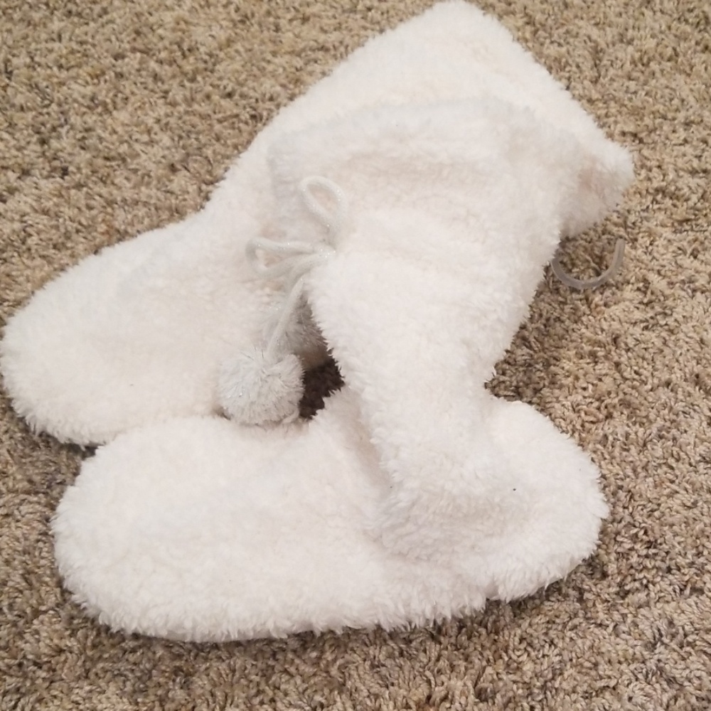 White slipper boots